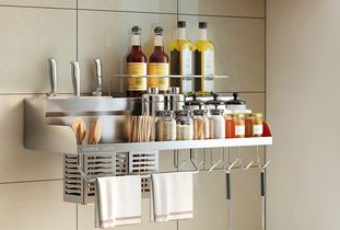 一字型厨房空间小？那只是你还没有遇对它 巧用置物架，榨干每一寸空间